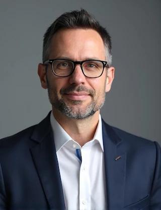 Professional headshot example 7