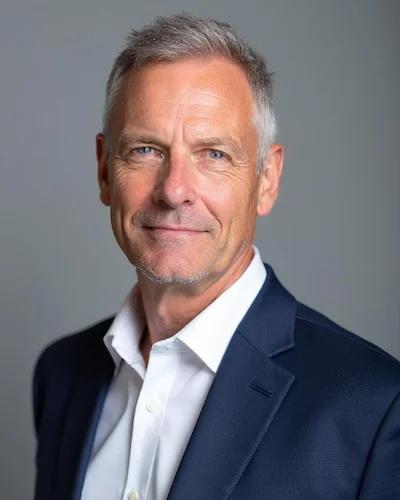 Professional AI headshot example for LinkedIn and business use – 1