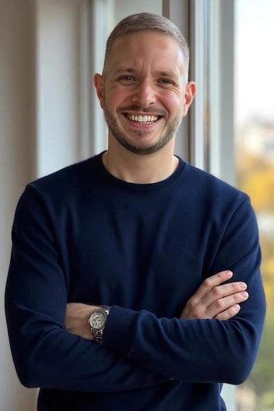 ProfileHero example 2